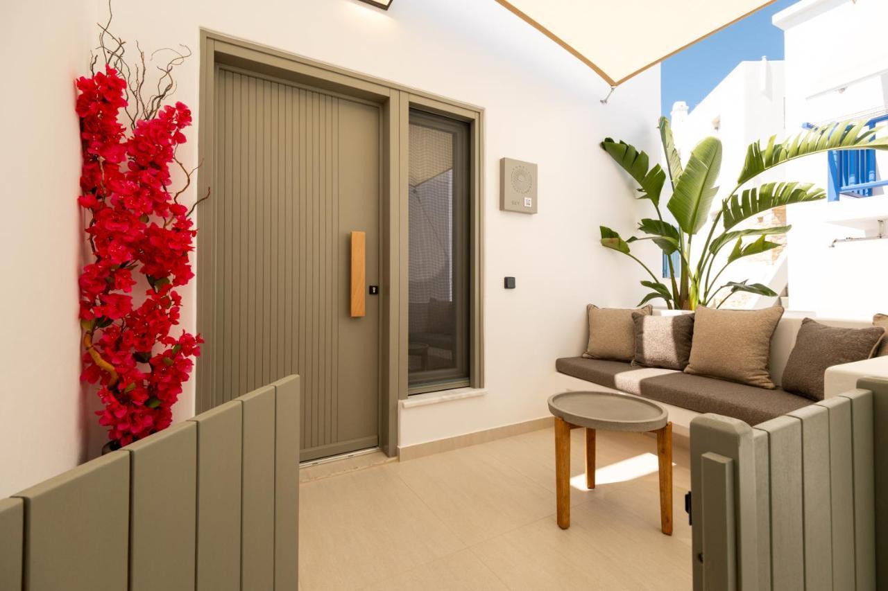 Sunsal Luxury Studios - Sky Naousa  Luaran gambar